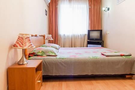 Apartment On Evreyskaya 42A Odesa Exterior photo